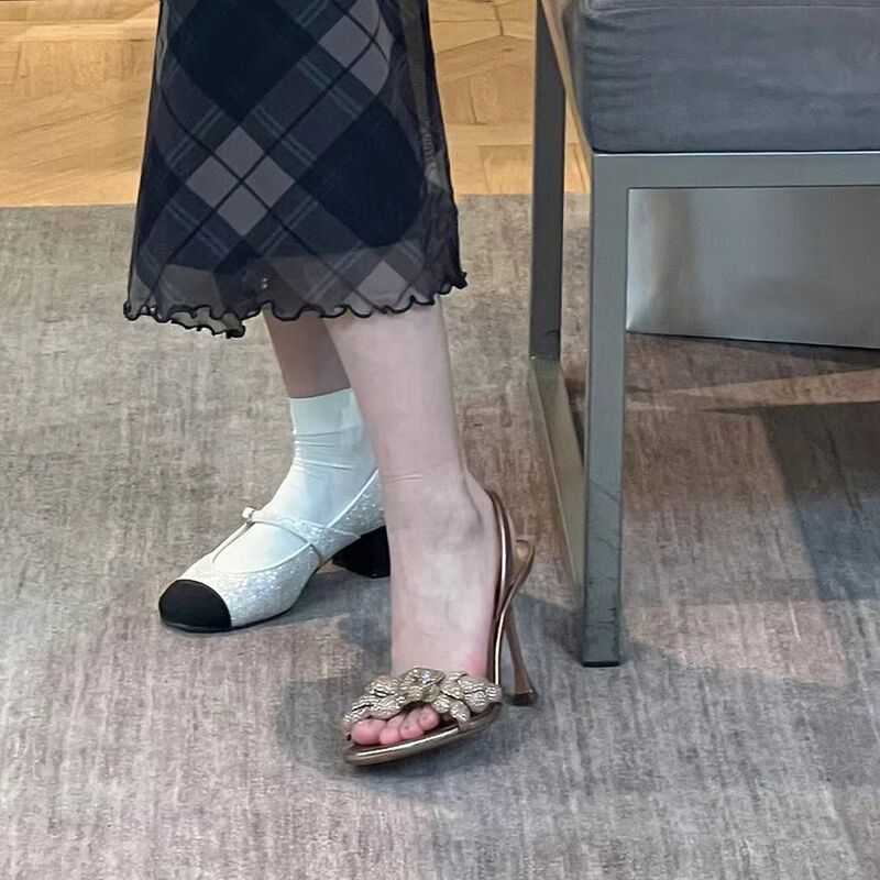 Dames sandalen, puntige gouden - Metallic Heel Sandal recensie en prijs