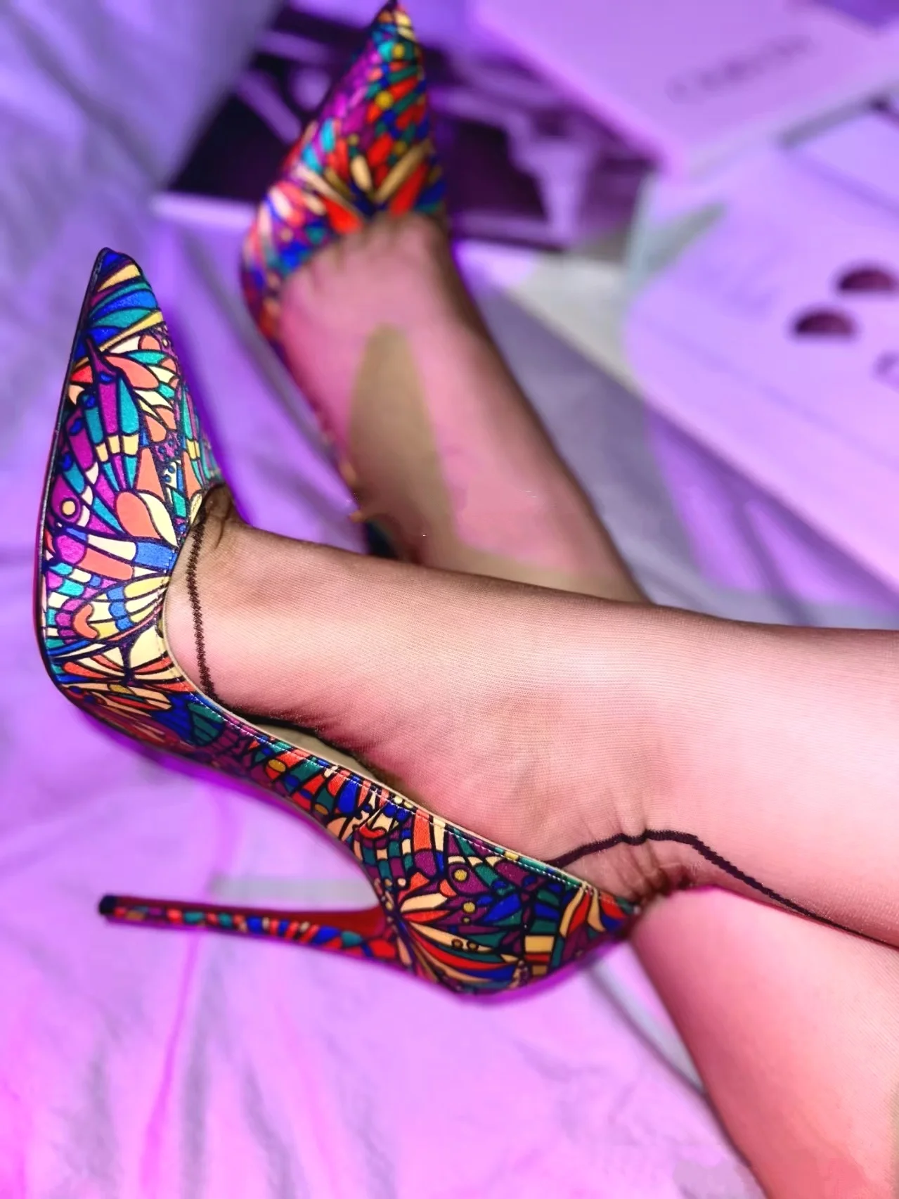 Felle Polka Dot Graffiti Kleur - Metallic Heel Sandal recensie en prijs